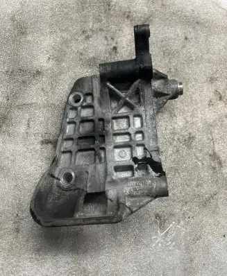 Audi A6 S6 C7 4G Generator/alternator bracket 059903143