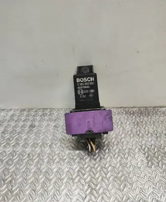 Renault Scenic III - Grand scenic III Glow plug pre-heat relay 8200798585 0281003050