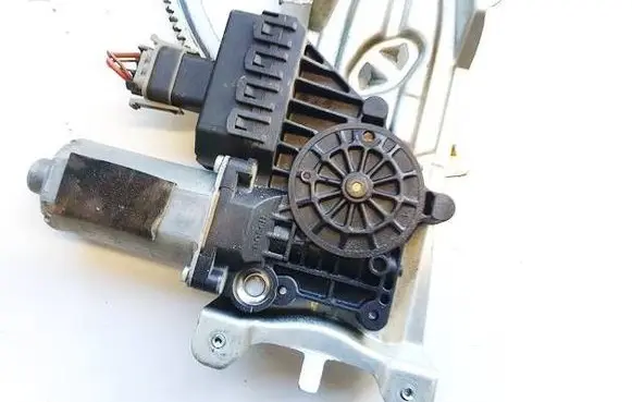 Opel Astra H Front door window regulator motor 13101480 994884101