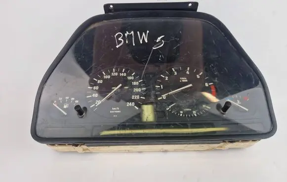 BMW 5 E34 Speedometer (instrument cluster) 88311151