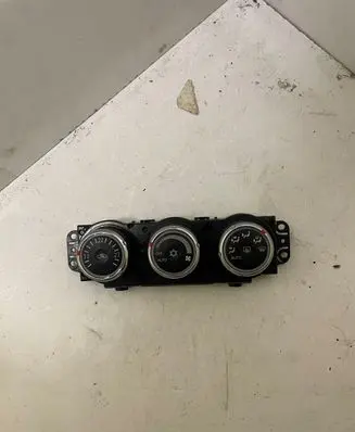 Peugeot 4007 Climate control unit 7820A115XC