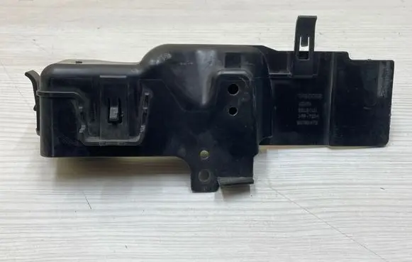 Volvo S60 Intercooler air guide/duct channel 30796473