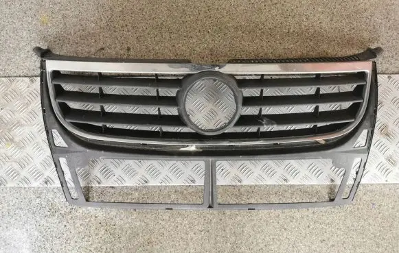 Volkswagen Touran I Front bumper upper radiator grill 1T0853651D