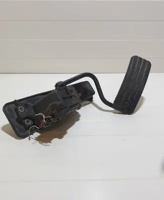 Renault Espace IV Accelerator throttle pedal 8200007513 8200104482 6PV00811918