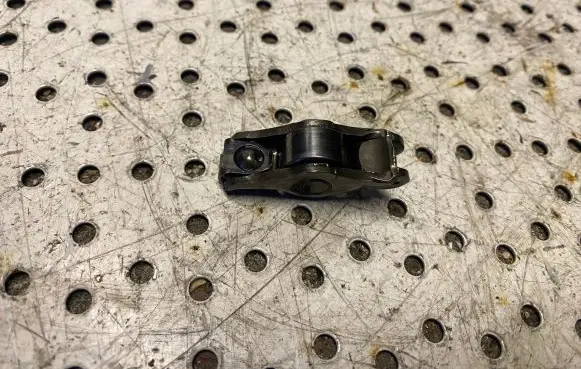 Volkswagen Caddy Valve rocker arm 