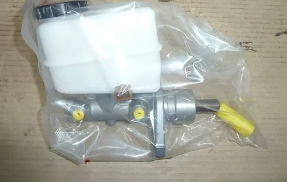 Hyundai XG Master brake cylinder J3100533
