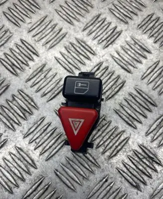 Volkswagen Golf IV Hazard light switch A1688201210 33019001
