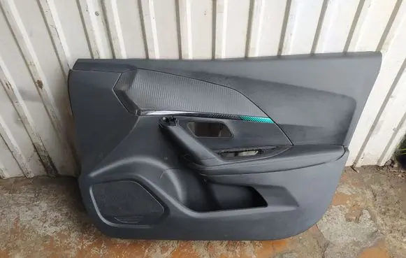 Peugeot 2008 II Front door card panel trim 98423698ZD