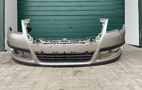 Volkswagen PASSAT B6 Front bumper LD1W