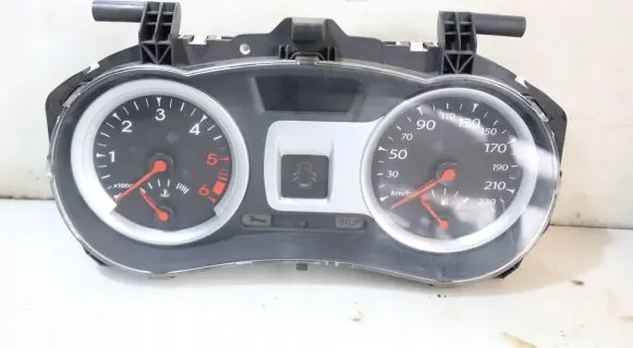 Renault Clio III Clock 