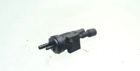 Mercedes-Benz B W245 Turbo solenoid valve 0225401497 48B43625B00