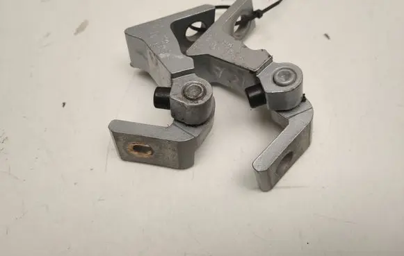 Porsche Macan (95B) Rear door upper hinge 4G0831401D