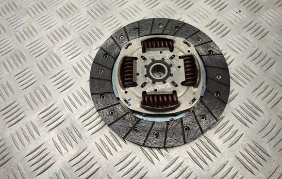 Dacia Sandero II Clutch pressure plate 301012218R