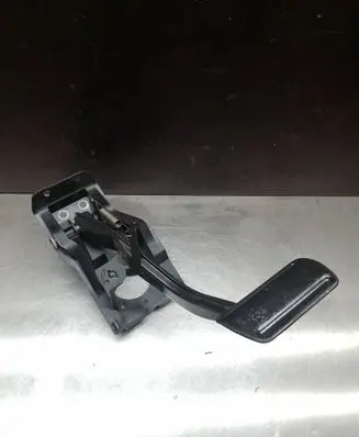 Mercedes-Benz S W220 Brake pedal A2202901119