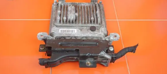 Mercedes-Benz Sprinter W906 Engine control unit/module A6519003203 20MB52