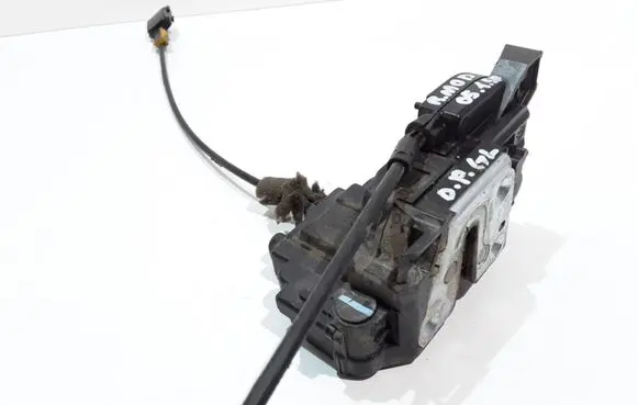Renault Modus Rear door lock