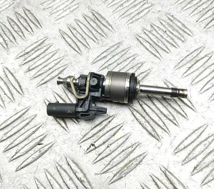 Volkswagen T-Roc Fuel injector 05C906036 0261500443
