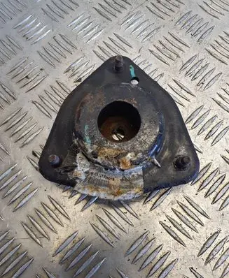 Chrysler Grand Voyager V Coil spring mount 
