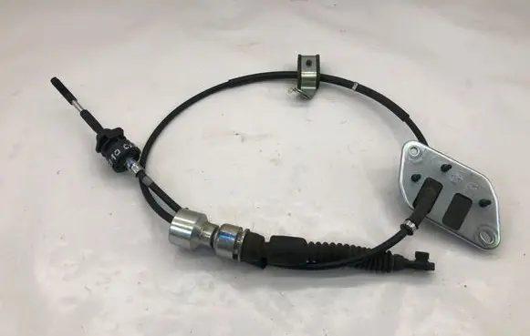 Mazda CX-3 Gear shift cable linkage 