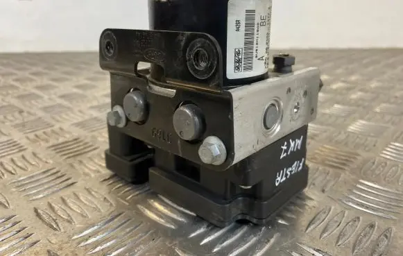 Ford Fiesta ABS Pump 8V512M110AD 06210213174 A426R