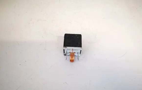 Volvo S70 V70 V70 XC Other relay 9130269 4RA003510-73