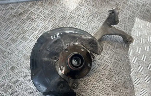 Audi A6 S6 C6 4F Front wheel hub spindle knuckle 4F0615311A