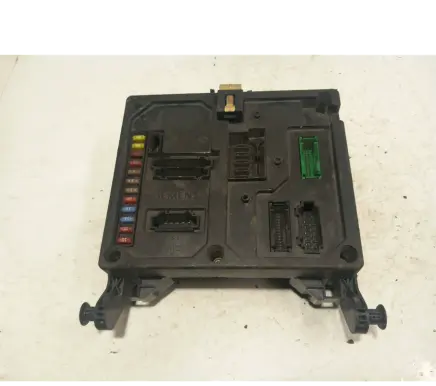 Volkswagen Sharan Fuse module S108152001d