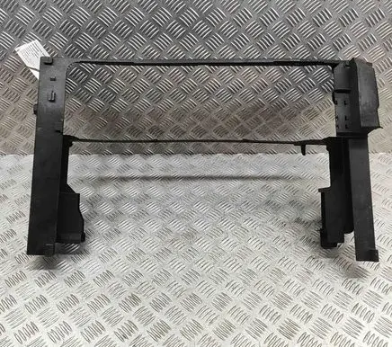 BMW 5 F10 F11 Radiator support slam panel bracket 7804617