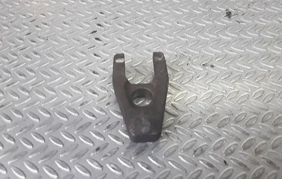Renault Scenic I Fuel Injector clamp holder