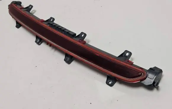 BMW M6 Third/center stoplight 7210574