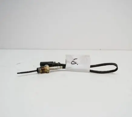 Volkswagen Transporter - Caravelle T5 Oil temperature sensor 03L906088EB