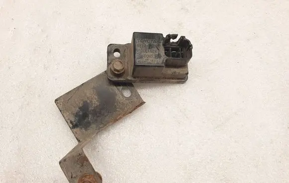 Toyota Land Cruiser (J150) Light washer relay 8594260020