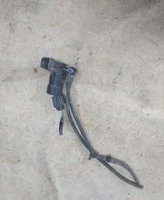 Ford S-MAX Windscreen/windshield washer pump 1S7117K624FE T655C
