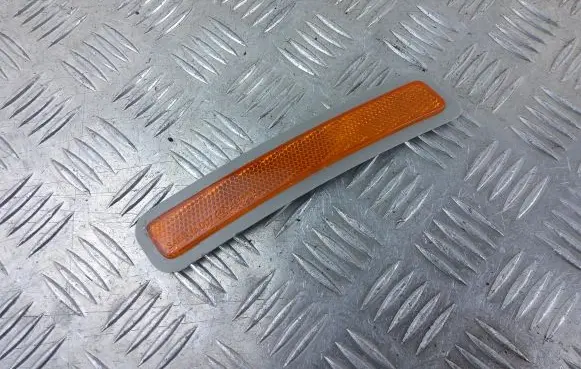 BMW X3 G01 Front reflector 7411973