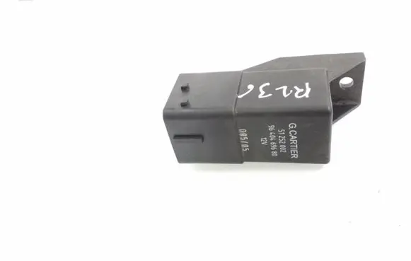 Citroen C5 Glow plug pre-heat relay 9640469680