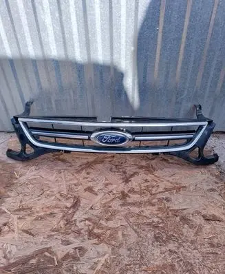 Ford Mondeo MK IV Front bumper upper radiator grill