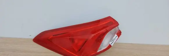 Ford Focus Rear/tail lights JX7B-13405-BC