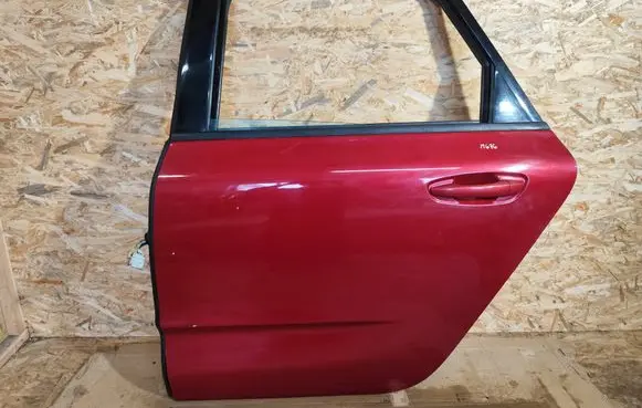 Citroen C4 II Picasso Rear door