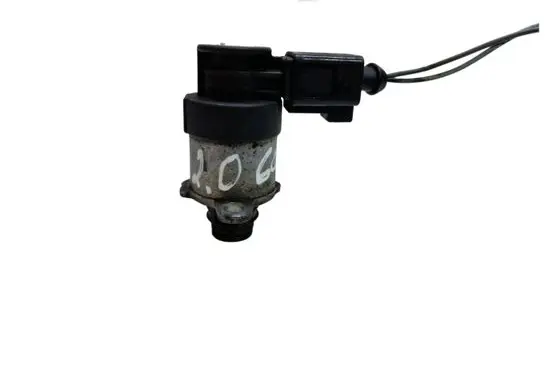Audi A4 S4 B8 8K Fuel pressure regulator 0928400706 8870920587