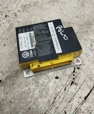 Volkswagen Polo IV 9N3 Airbag control unit/module 6Q0909601F 391001 38071003