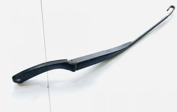 Front wiper blade arm