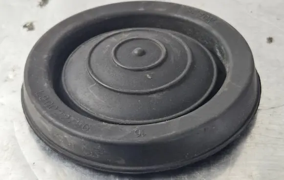 Headlight/headlamp dust cover