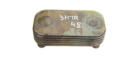 Mitsubishi Canter Engine oil radiator 4P10