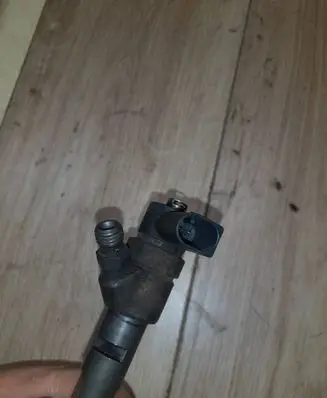Audi A8 S8 D3 4E Fuel injector 0445110158 0754