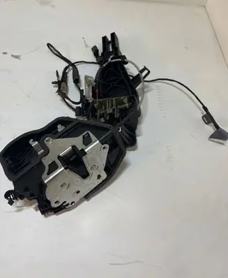 BMW X5 E70 Front door lock 7229458