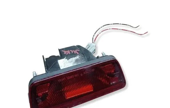 Nissan Juke I F15 Third/center stoplight 