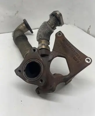 Audi A4 S4 B7 8E 8H Exhaust manifold 059131799L 059789L