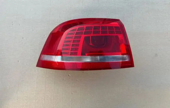 Volkswagen PASSAT B7 Rear/tail lights 3AF945207