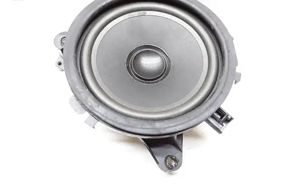 Volvo XC90 Front door speaker 8633109