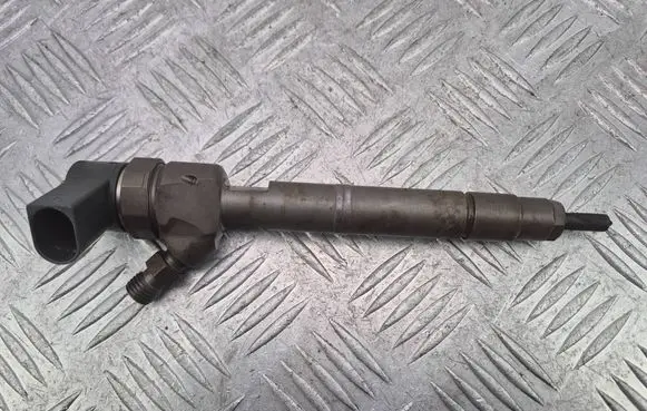 Fuel injector